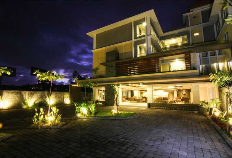 Hotel The Kana Kuta 4*